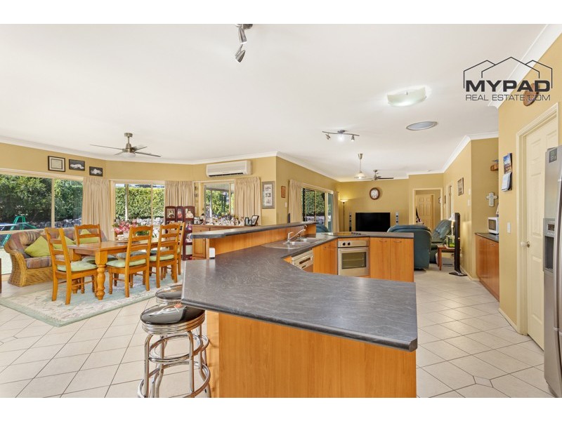 1 Spinebill Drive, Greenbank QLD 4124