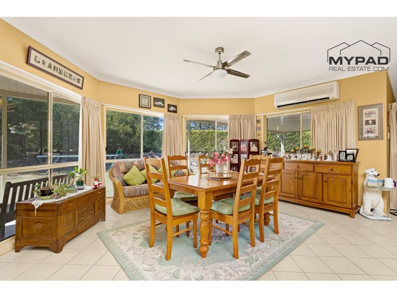 1 Spinebill Drive, Greenbank QLD 4124