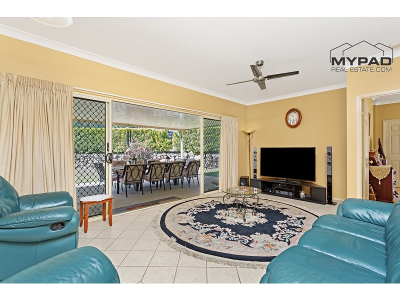 1 Spinebill Drive, Greenbank QLD 4124