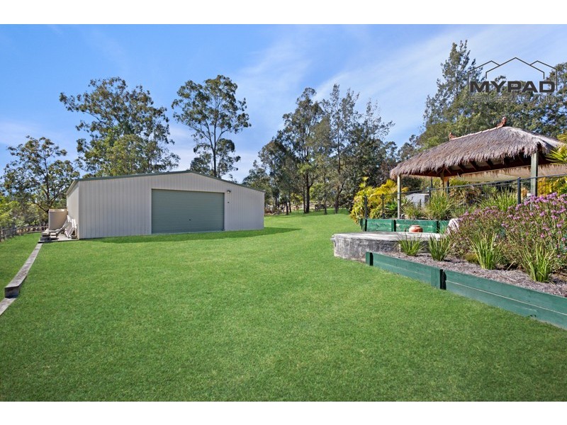 1 Spinebill Drive, Greenbank QLD 4124