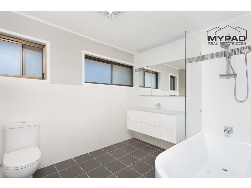 3 Catania St, Wishart QLD 4122