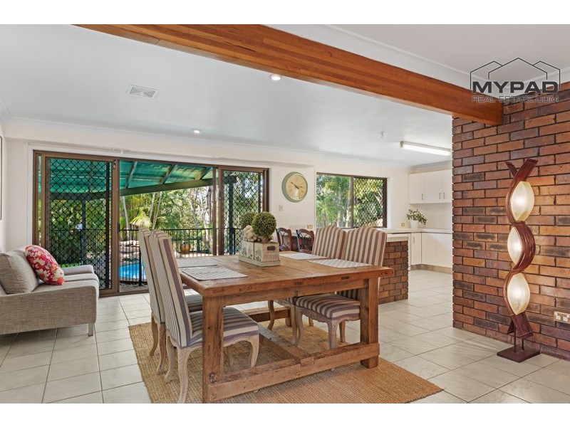292 Springwood Rd, Springwood QLD 4127