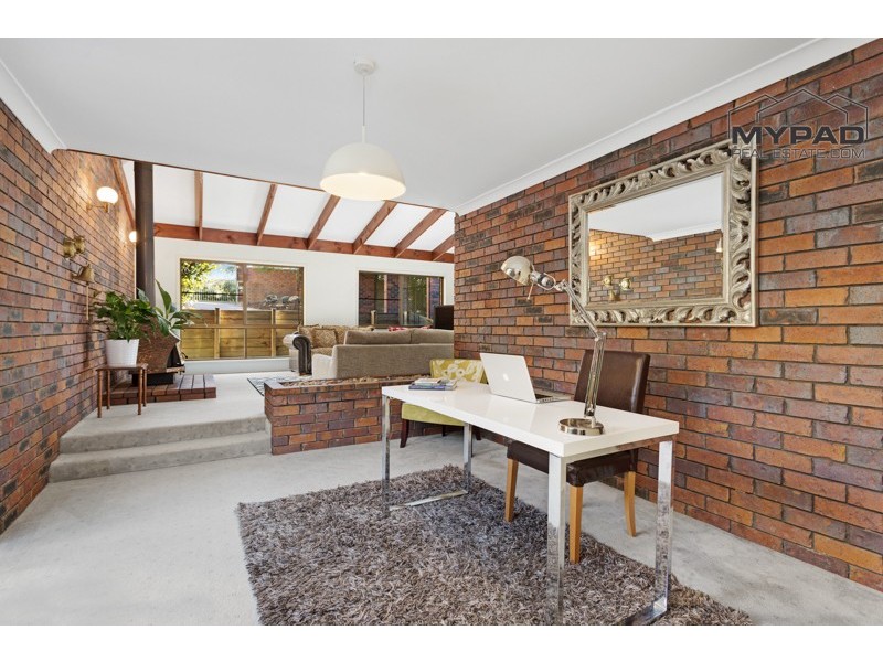 292 Springwood Rd, Springwood QLD 4127