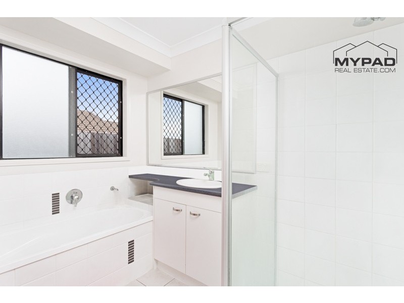 6 Brodie Court, Hillcrest QLD 4118