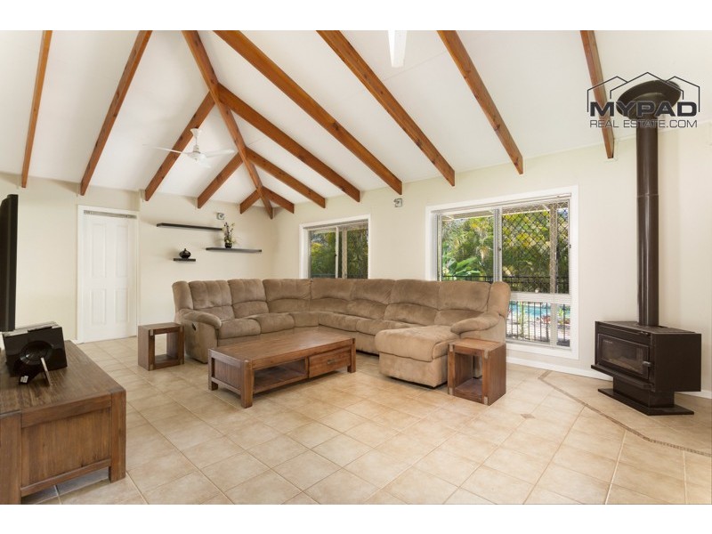 27 Jindabyne Court, Greenbank QLD 4124