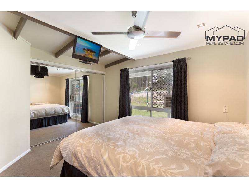 27 Jindabyne Court, Greenbank QLD 4124