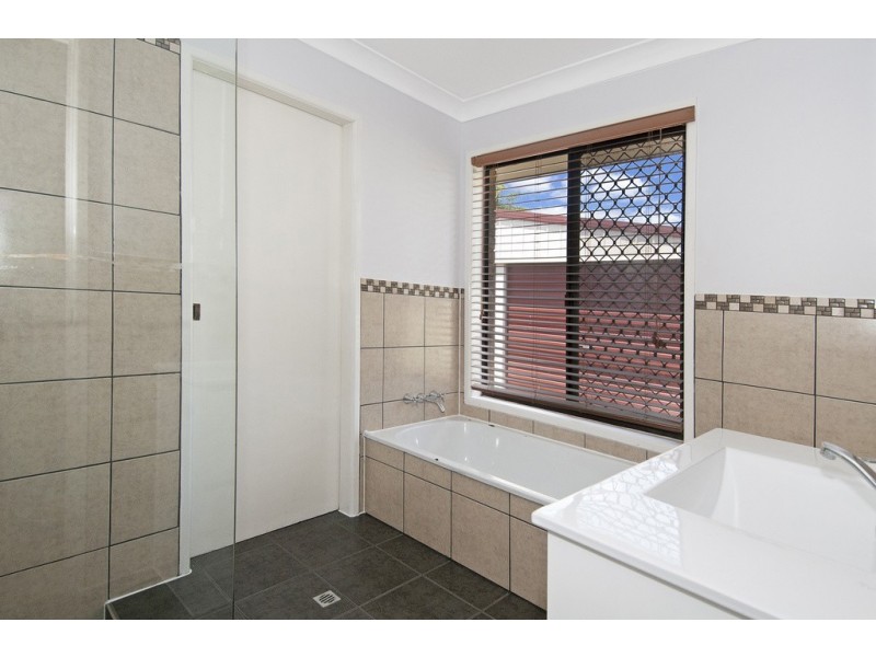 7 Dampier, Boronia Heights QLD 4124