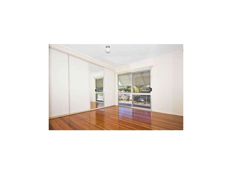 18 Sunrise St, Beenleigh QLD 4207