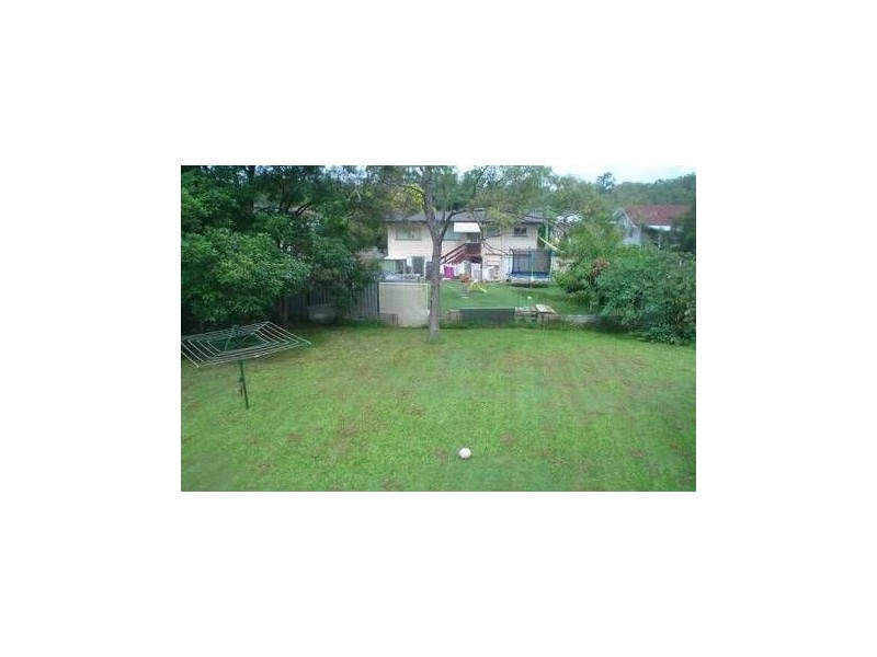 24 Ash Avenue, Woodridge QLD 4114