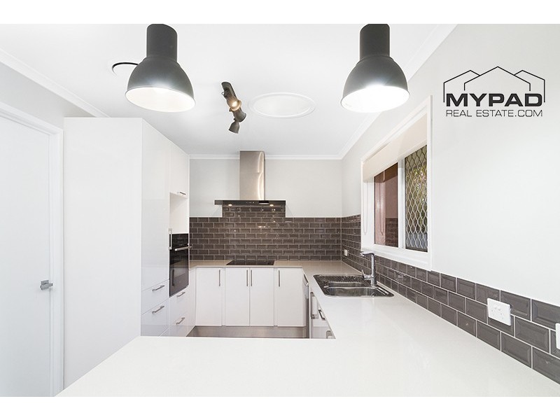 24 Hawdon Crescent, Springwood QLD 4127