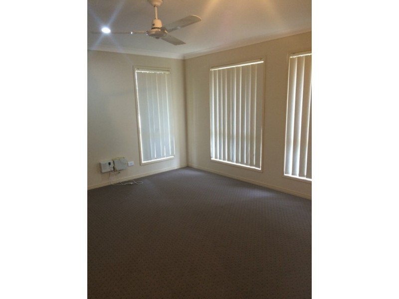 15 Siedofsky Street, Redbank Plains QLD 4301