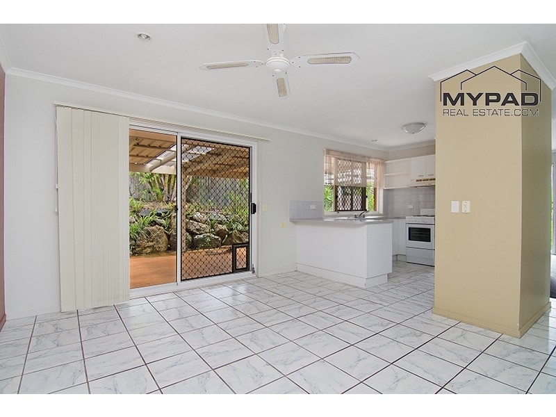 4 Kuter Court, Edens Landing QLD 4207