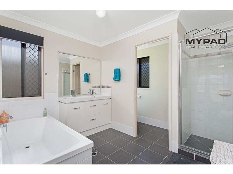 159-165 Spinebill Drive, Greenbank QLD 4124