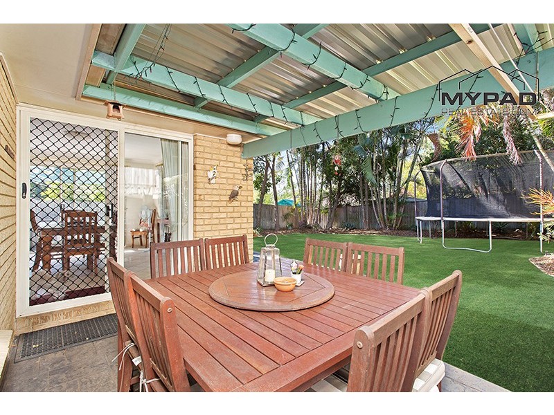 4 Grevillea Pl, Forest Lake QLD 4078