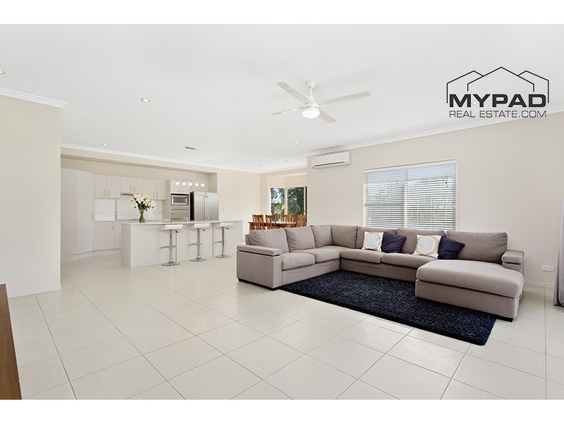 5 Pole Crescent, New Beith QLD 4124