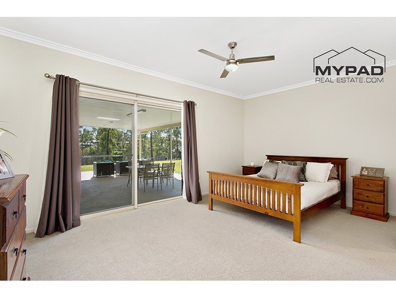 5 Pole Crescent, New Beith QLD 4124