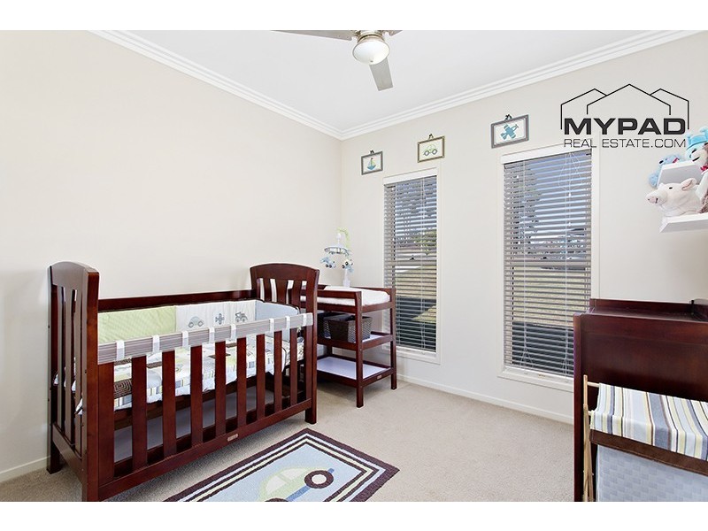 5 Pole Crescent, New Beith QLD 4124