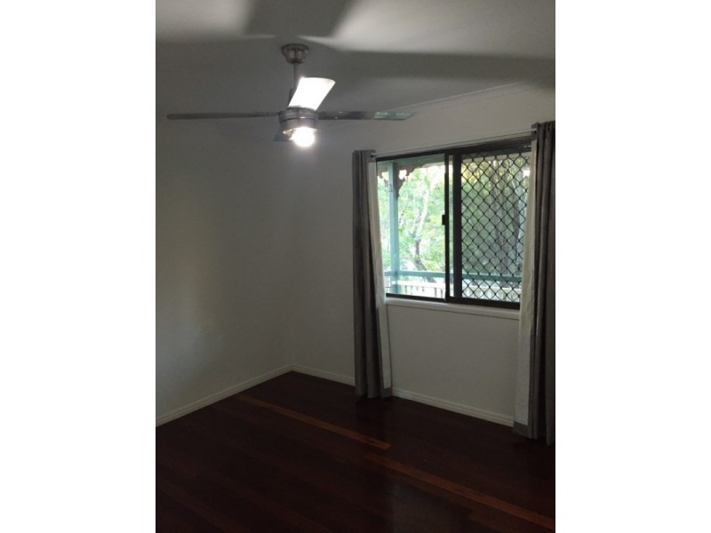 6 Breynia Street, Kingston QLD 4114