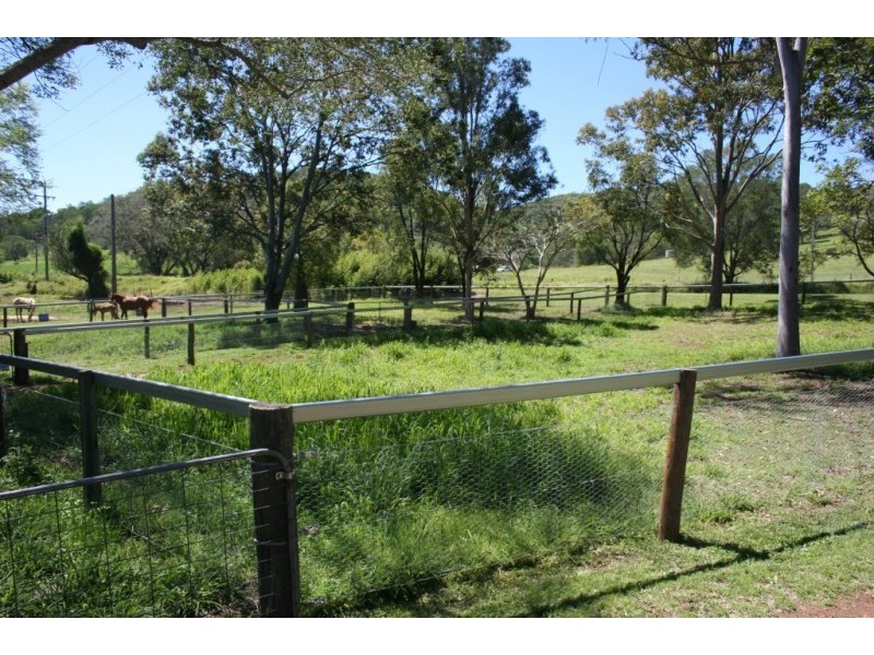 148 Russells Road, Pine Mountain QLD 4306