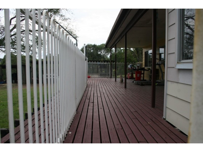 148 Russells Road, Pine Mountain QLD 4306