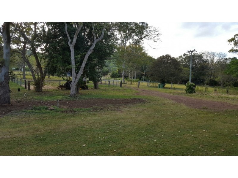 148 Russells Road, Pine Mountain QLD 4306