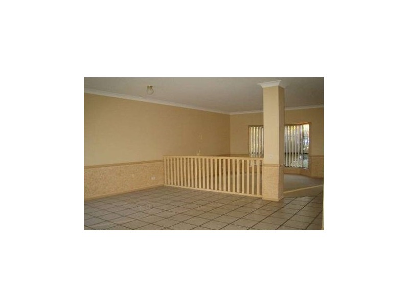 2/51 Kumbari Avenue, Southport QLD 4215