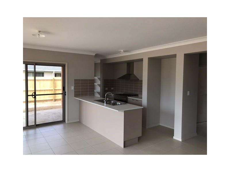 27 Orb Street, Yarrabilba QLD 4207