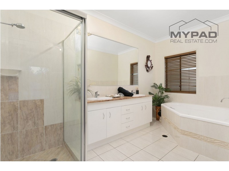 55 Vullers Drive, Greenbank QLD 4124