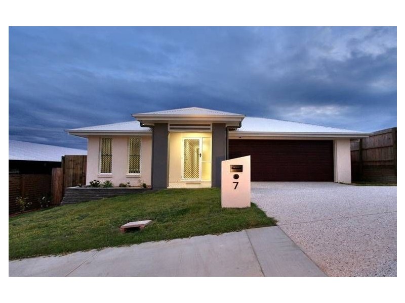 7 Hopman Way, Springfield Lakes QLD 4300