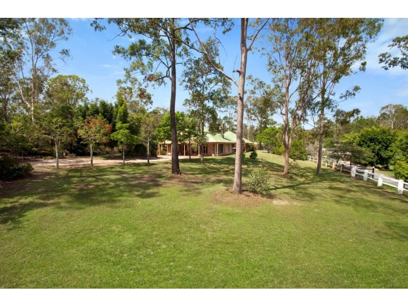 2-4 Tigercat Court, Greenbank QLD 4124