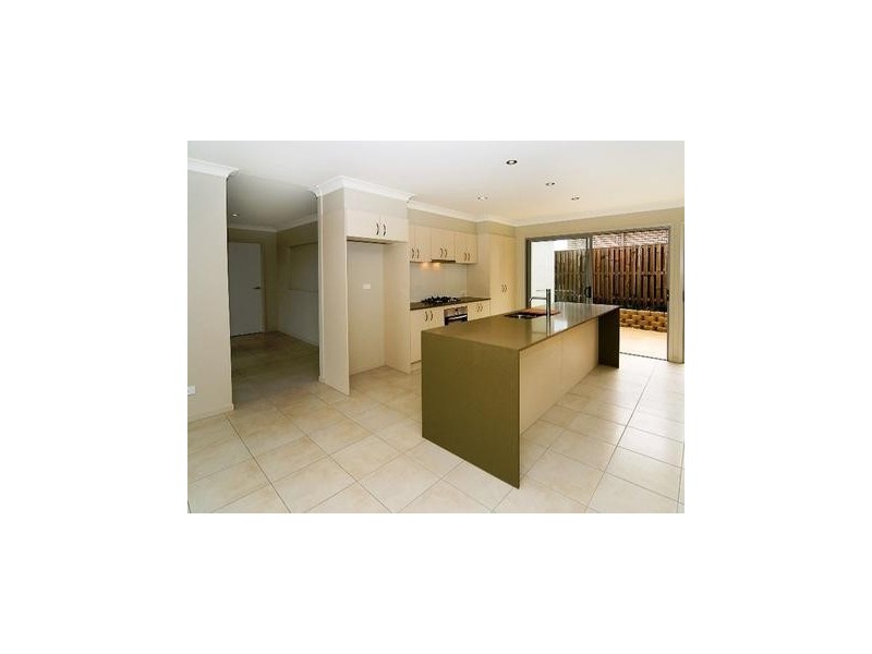1 Murphy Court, Redbank Plains QLD 4301