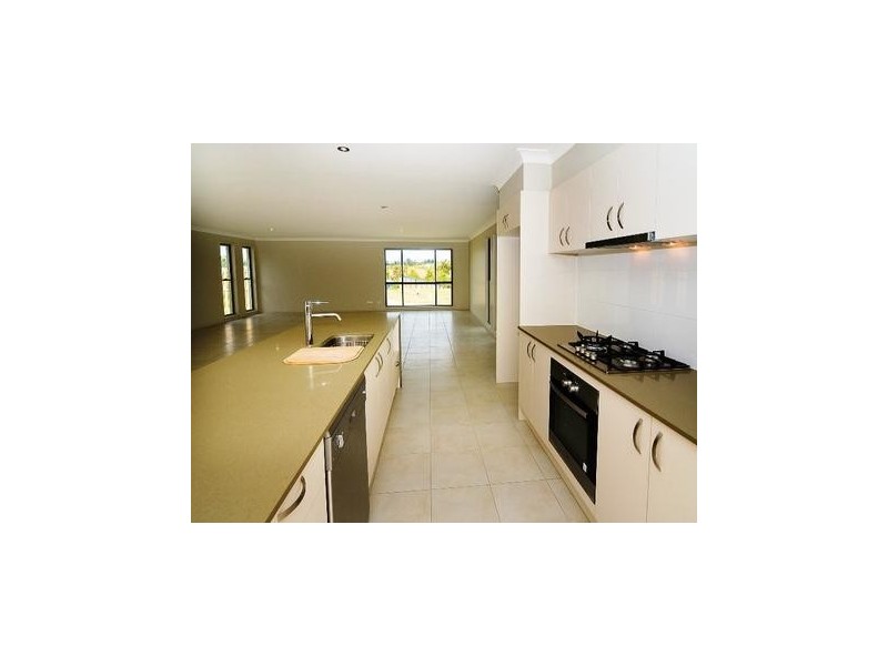 1 Murphy Court, Redbank Plains QLD 4301