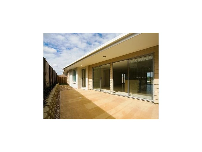 1 Murphy Court, Redbank Plains QLD 4301