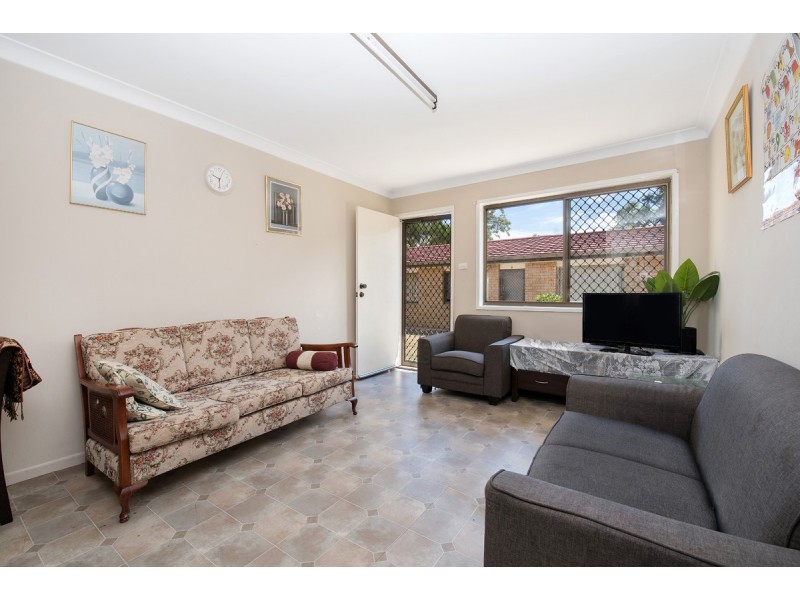 1/10 North Road, Woodridge QLD 4114
