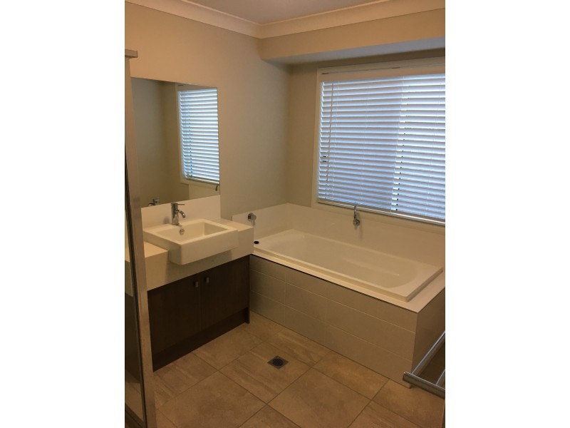 162 Darlington Drive, Yarrabilba QLD 4207