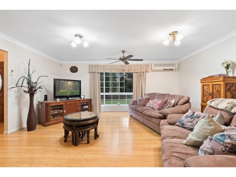73 Jackeroo Court, Jimboomba QLD 4280