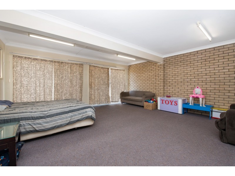 273 Henty Drive, Redbank Plains QLD 4301