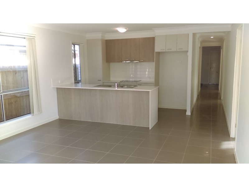 36 Mount Mee Street, Park Ridge QLD 4125