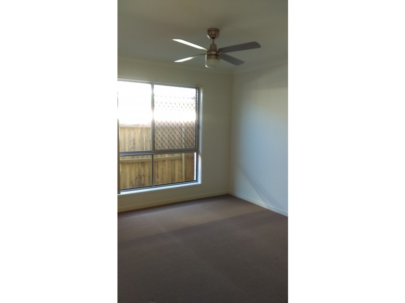 36 Mount Mee Street, Park Ridge QLD 4125