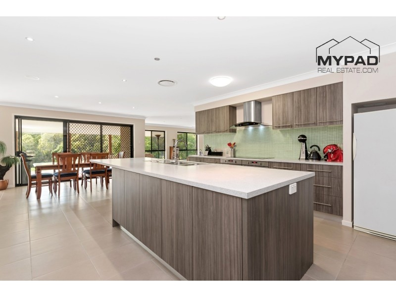 39 Bluewing Court, Greenbank QLD 4124