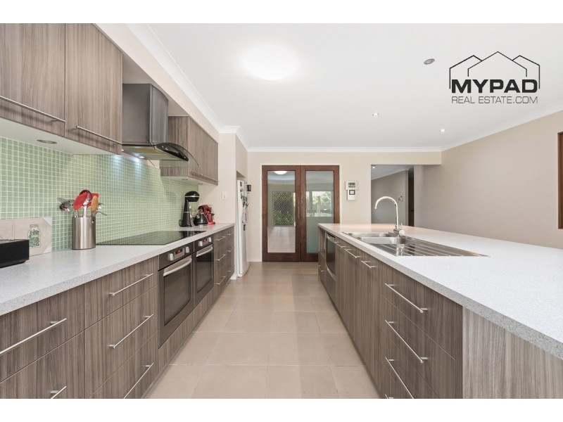 39 Bluewing Court, Greenbank QLD 4124