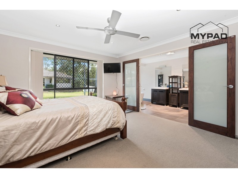 39 Bluewing Court, Greenbank QLD 4124