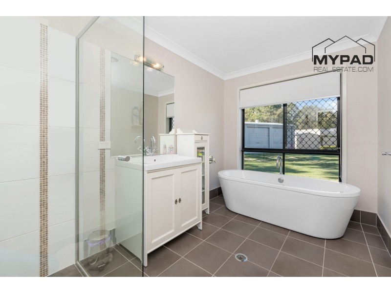 39 Bluewing Court, Greenbank QLD 4124