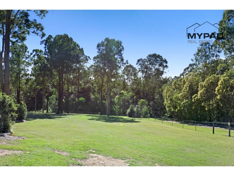 39 Bluewing Court, Greenbank QLD 4124