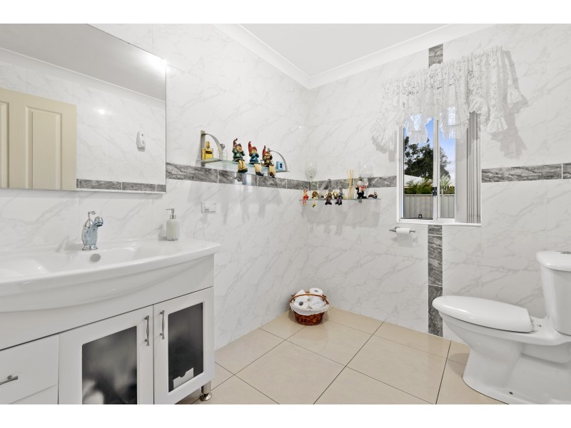 141-143 Anne Collins Crescent, Mundoolun QLD 4285