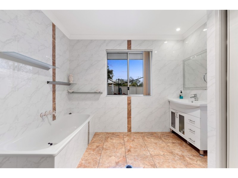 141-143 Anne Collins Crescent, Mundoolun QLD 4285