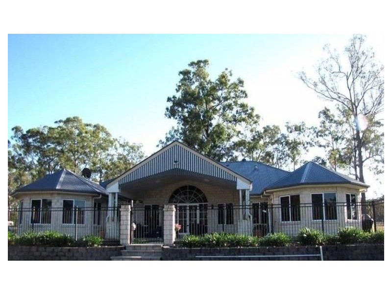 642 Middle Road, Greenbank QLD 4124