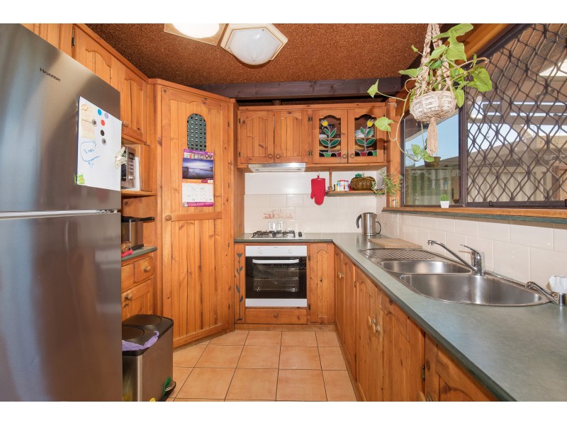 2 Hazelwood Street, Shailer Park QLD 4128
