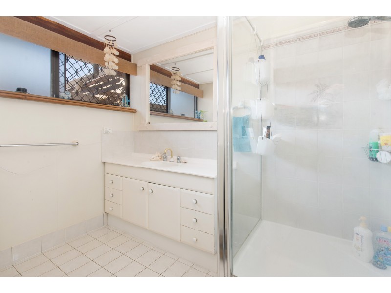 2 Hazelwood Street, Shailer Park QLD 4128
