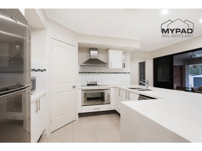 34 Bluewing Court, Greenbank QLD 4124